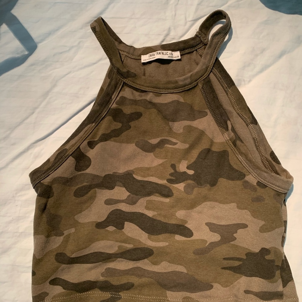SALE ENDS 1/10: ZARA camo crop